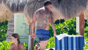 Las vacaciones de Tevez en Cancún antes de irse a China 3