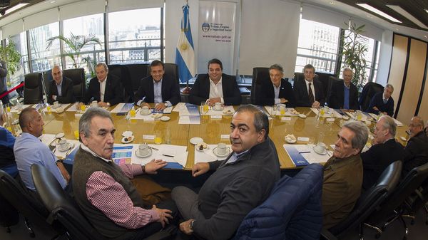 La CGT advirtió que el vínculo con el gobierno "está muy mal"