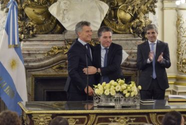 Macri a Dujovne: "Con más alegría, dejemos la cara de preocupación para la próxima"